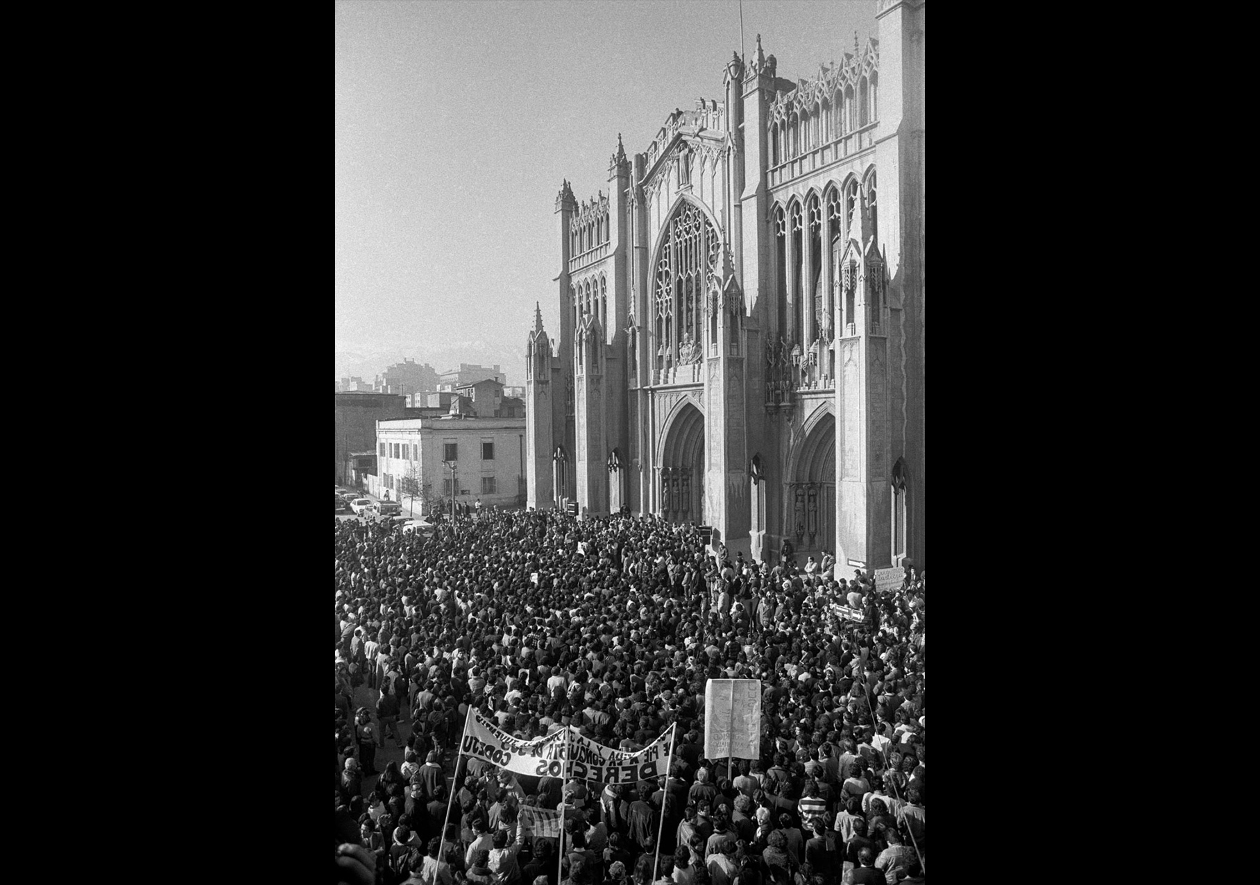 Funeral Rodrigo Rojas de Negri, 1986